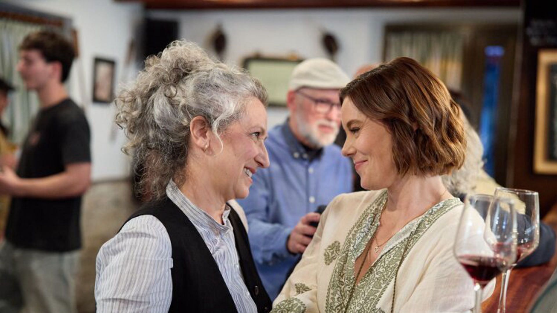 A still from To Barcelona, Forever (Image via Hallmark Channel)